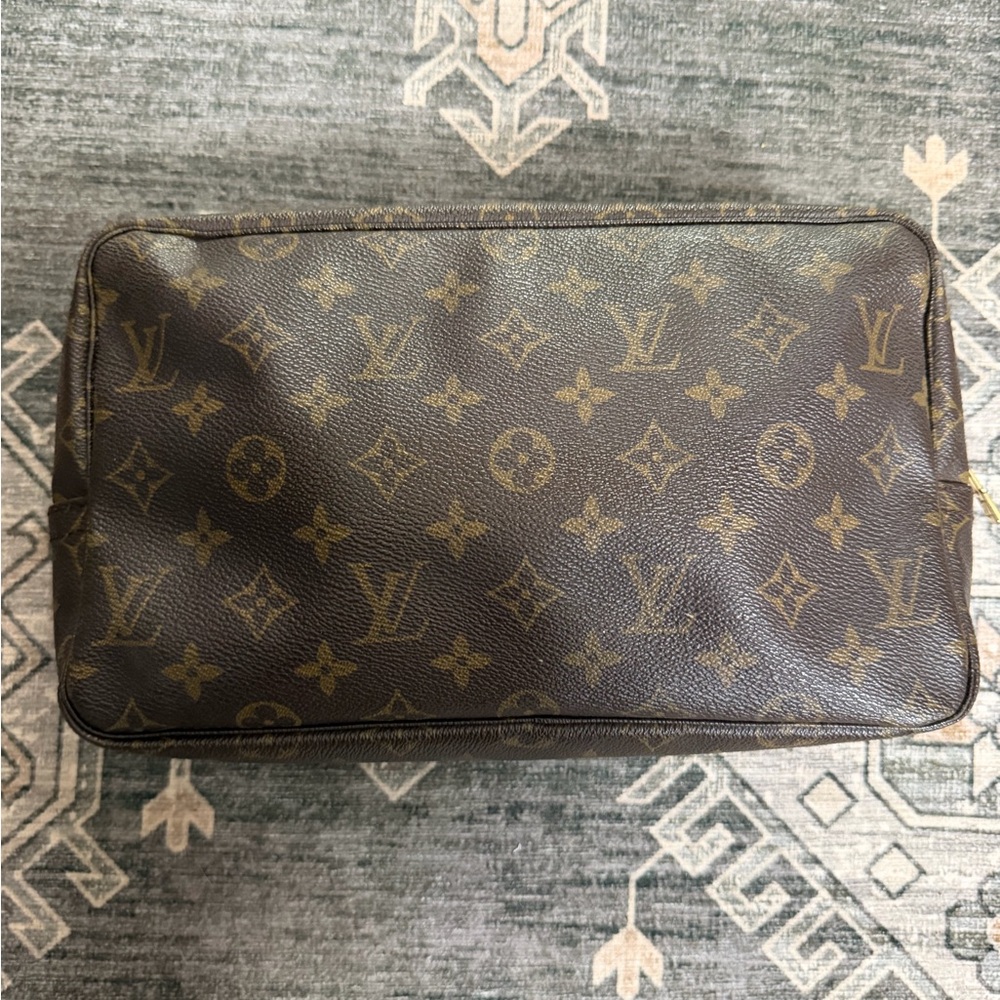 Louis Vuitton Brown Monogram Toiletry Bag Trousse 28 Vintage
